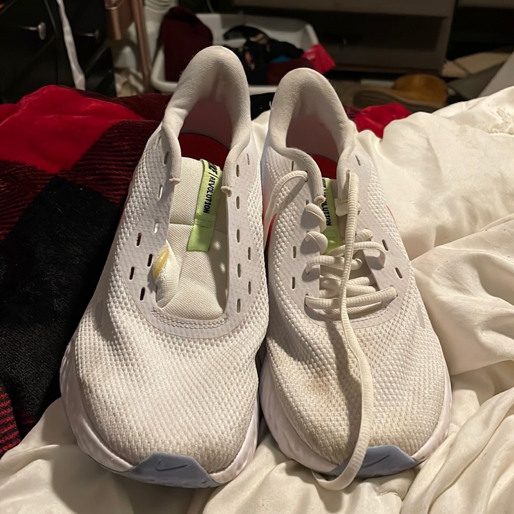 White Nike shoes size 10